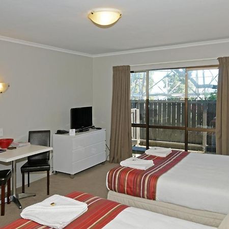Airport Harbour Motel โอ๊คแลนด์ ภายนอก รูปภาพ
